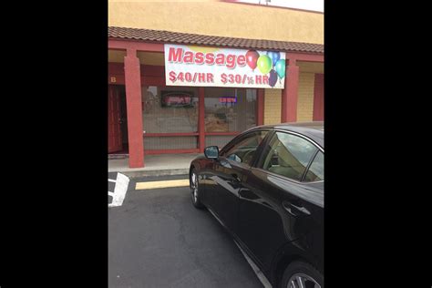 ... Chiropractor providing Massage Therapy, Acupuncture, Decompression, Auto Injury, Workers Comp and treatments for Back Pain and Neck Pain in Whittier, California